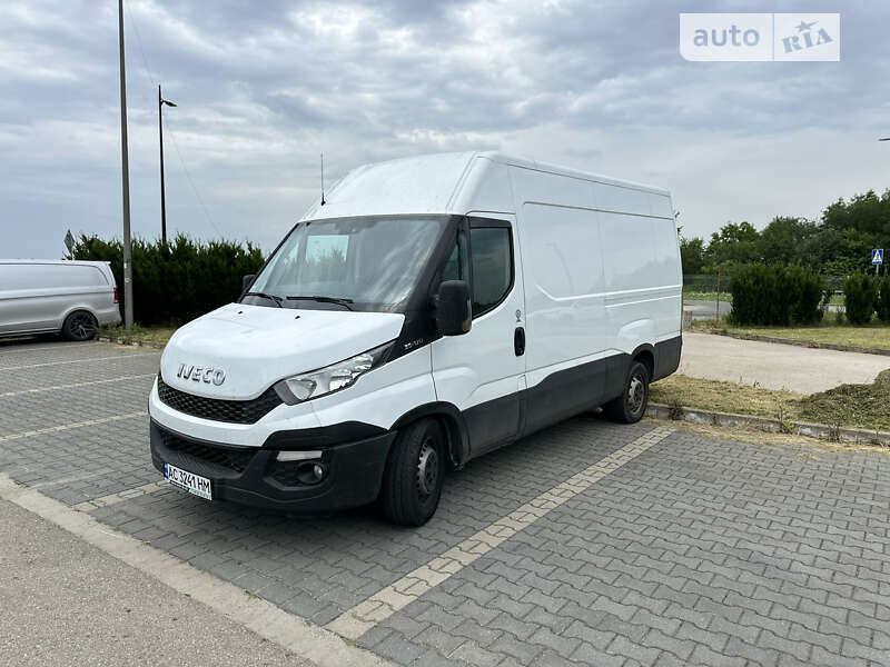 Грузовой фургон Iveco Daily 2015 в Луцке