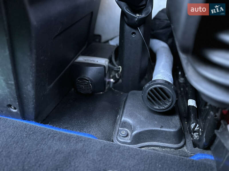 Автовоз Iveco Daily 2015 в Сарнах