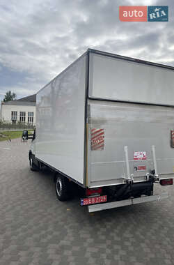 Грузовой фургон Iveco Daily 2016 в 