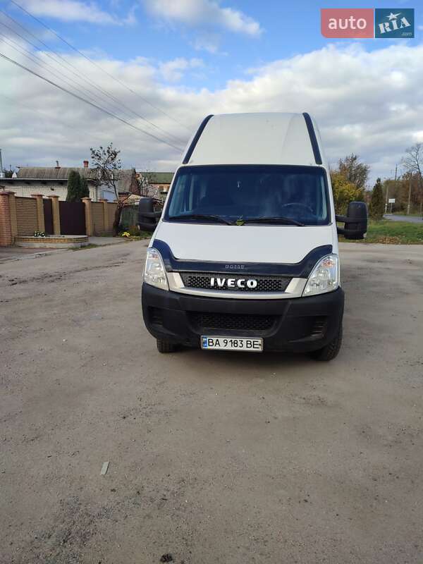 Вантажний фургон Iveco Daily 2011 в Запоріжжі