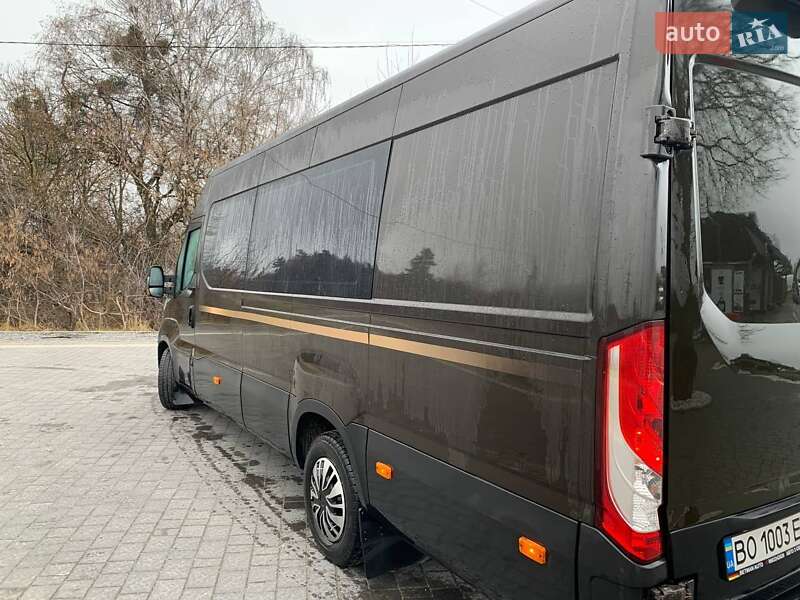 Микроавтобус Iveco Daily 2018 в Кременце