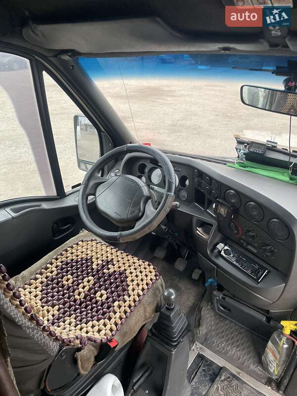 Пригородный автобус Iveco Daily 2000 в Виннице