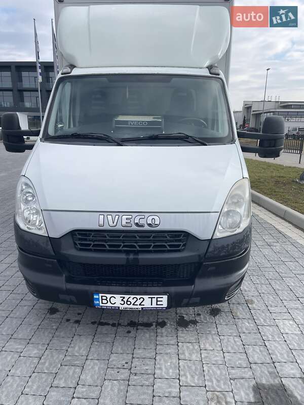Вантажний фургон Iveco Daily 2012 в 