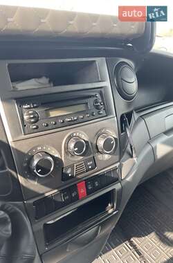Вантажний фургон Iveco Daily 2012 в 