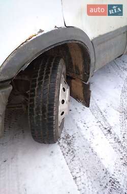 Грузопассажирский фургон Iveco Daily 2004 в 