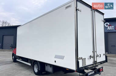 Грузовой фургон Iveco Daily 2016 в 