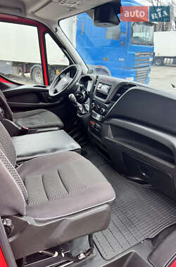 Грузовой фургон Iveco Daily 2016 в 