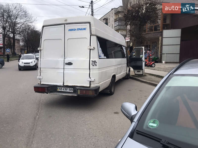 Мікроавтобус Iveco Daily 1999 в Бару фото 5 Мікроавтобус Iveco Daily 1999 в Бару