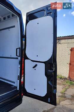 Грузовой фургон Iveco Daily 2021 в 