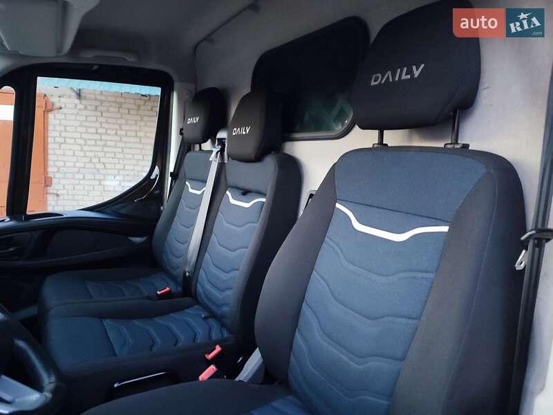 Грузовой фургон Iveco Daily 2021 в Здолбунове