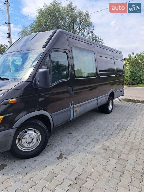 Автовоз Iveco Daily 2000 в Чернівцях