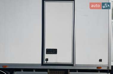 Грузовой фургон Iveco Daily 2015 в 