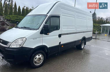 Грузовой фургон Iveco Daily 2011 в 