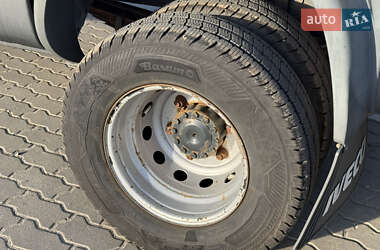 Грузовой фургон Iveco Daily 2013 в 