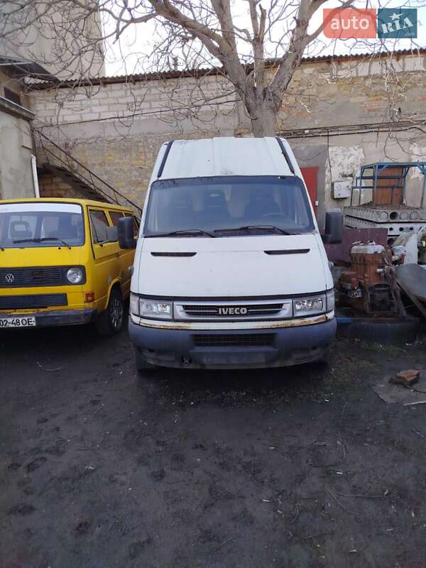Вантажний фургон Iveco Daily 2005 в Одесі