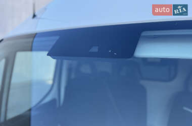 Грузовой фургон Iveco Daily 2020 в 