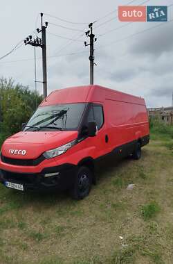 Грузовой фургон Iveco Daily 2016 в 