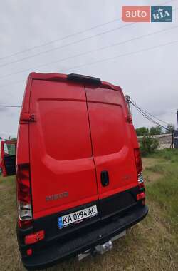 Грузовой фургон Iveco Daily 2016 в 