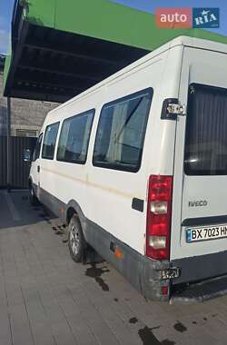 Мікроавтобус Iveco Daily 2000 в 