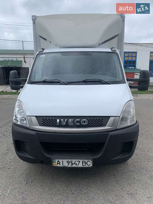 Грузовой фургон Iveco Daily 2011 в 