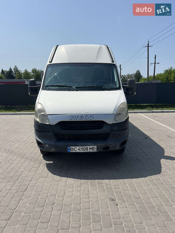 Вантажний фургон Iveco Daily 2013 в Шептицькому