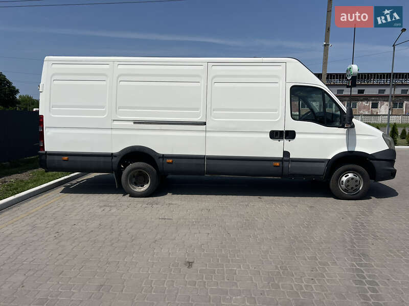 Вантажний фургон Iveco Daily 2013 в Шептицькому
