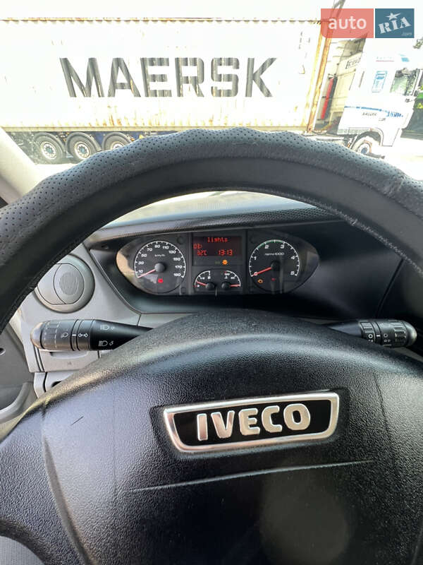 Вантажний фургон Iveco Daily 2013 в Шептицькому