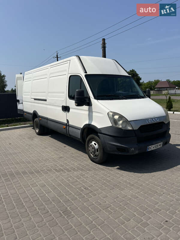 Вантажний фургон Iveco Daily 2013 в Шептицькому