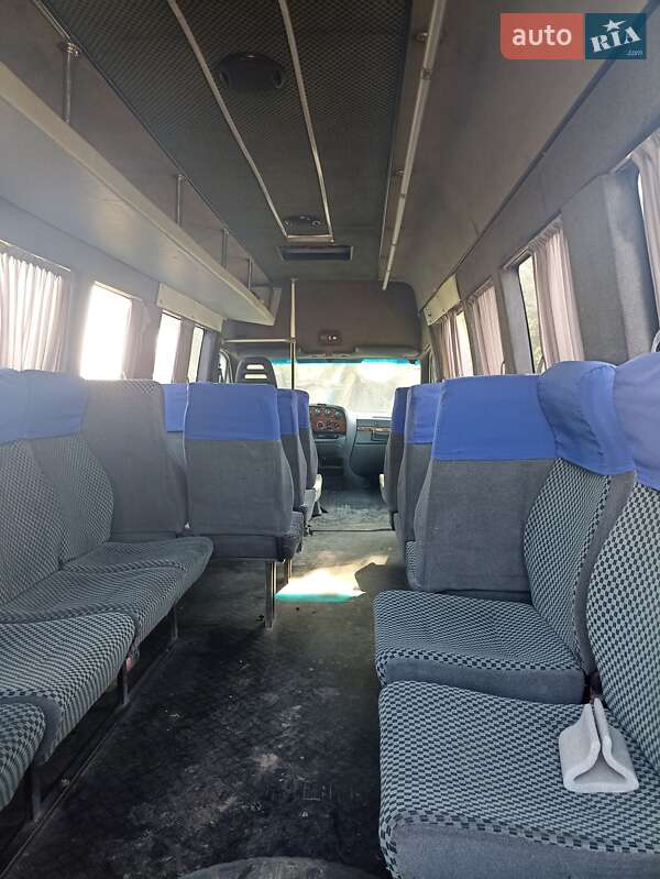 Інші автобуси Iveco Daily 2002 в Чернівцях