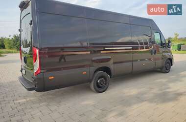 Грузовой фургон Iveco Daily 2021 в 