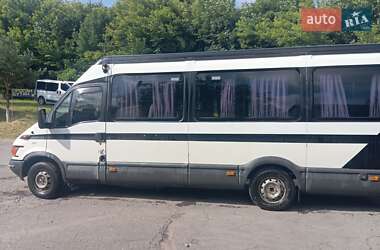 Микроавтобус Iveco Daily 2000 в 