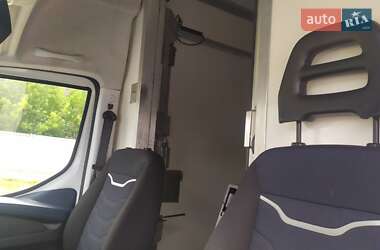 Грузовой фургон Iveco Daily 2020 в 