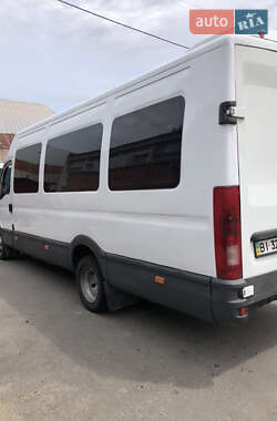 Микроавтобус Iveco Daily 2003 в 