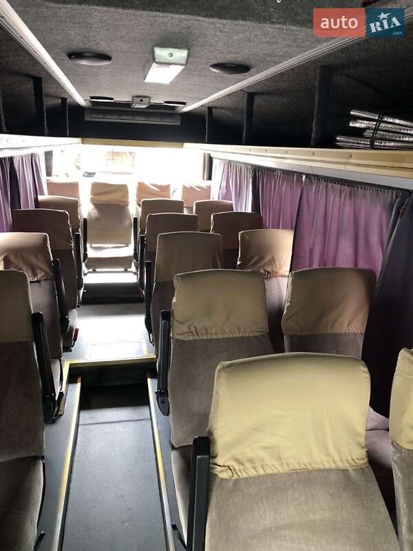 Микроавтобус Iveco Daily 2003 в Кременчуге