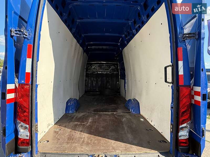 Грузовой фургон Iveco Daily 2019 в Киеве