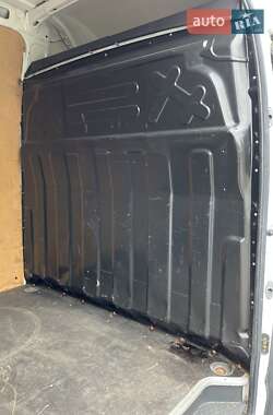Грузовой фургон Iveco Daily 2012 в 