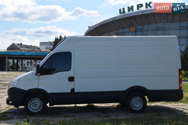 Грузовой фургон Iveco Daily 2014 в Харькове