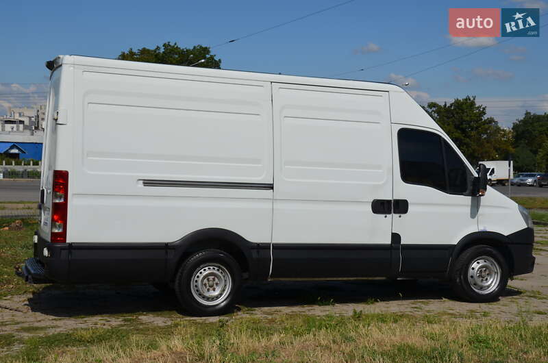 Грузовой фургон Iveco Daily 2014 в Харькове