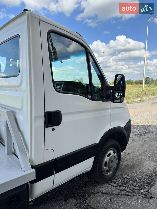 Эвакуатор Iveco Daily 2011 в Хороле