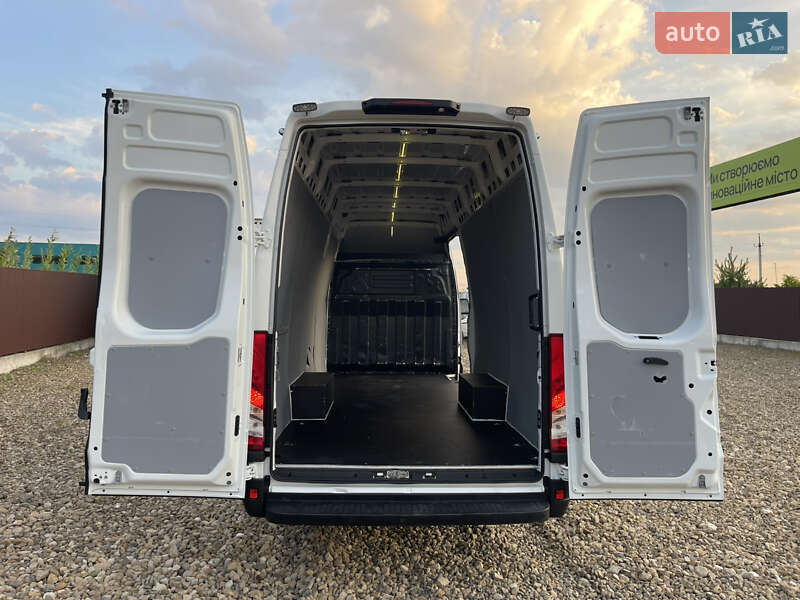 Грузовой фургон Iveco Daily 2020 в Львове