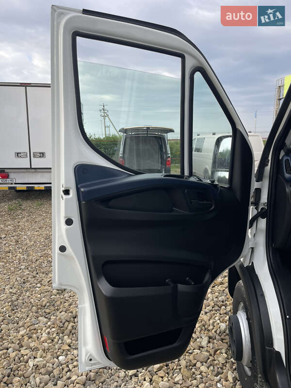 Грузовой фургон Iveco Daily 2019 в Львове