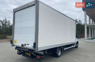 Грузовой фургон Iveco Daily 2019 в 