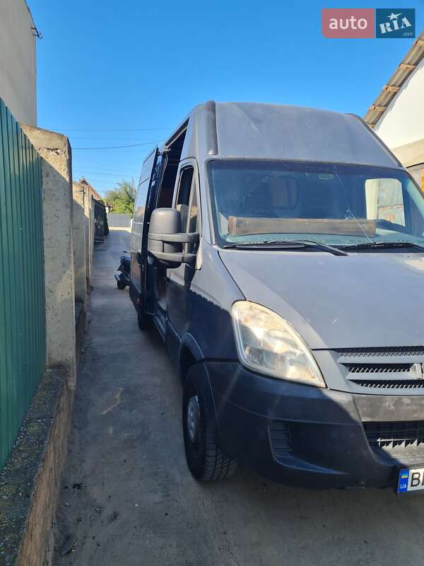 Грузовой фургон Iveco Daily 2007 в Одессе