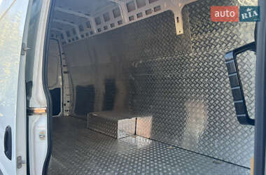 Грузовой фургон Iveco Daily 2019 в 