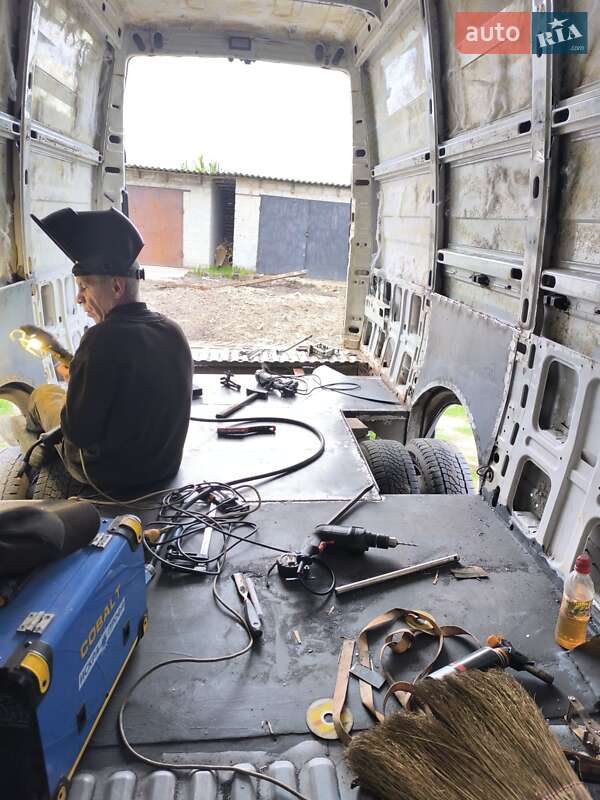 Інші вантажівки Iveco Daily 2003 в Кропивницькому