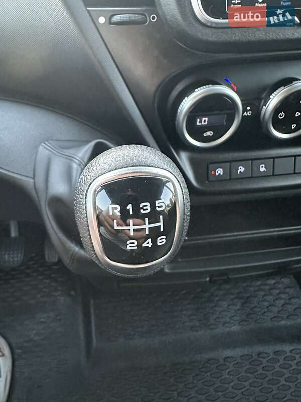 Грузовой фургон Iveco Daily 2023 в Рава-Русской