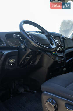 Грузовой фургон Iveco Daily 2015 в 