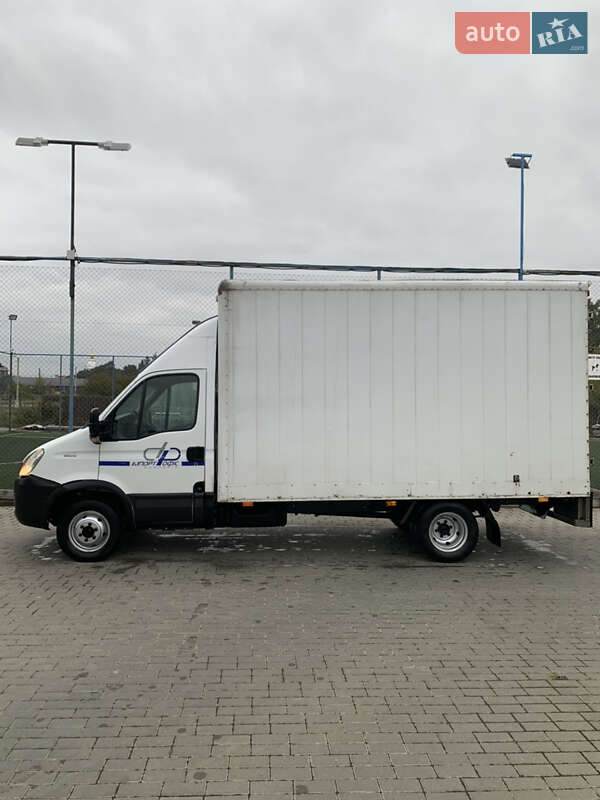 Микроавтобус грузовой (до 3,5т) Iveco Daily 2011 в Львове