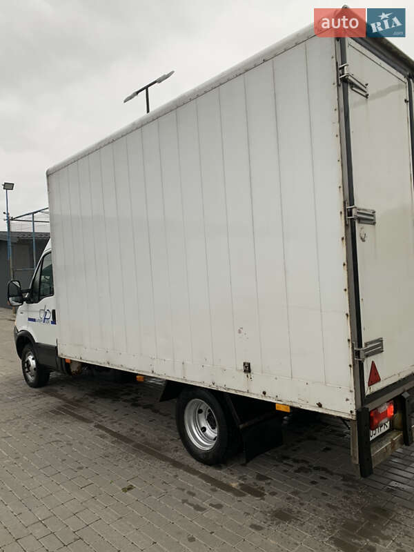 Микроавтобус грузовой (до 3,5т) Iveco Daily 2011 в Львове