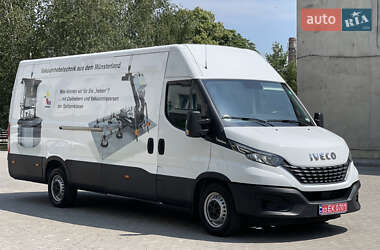 Грузовой фургон Iveco Daily 2020 в 